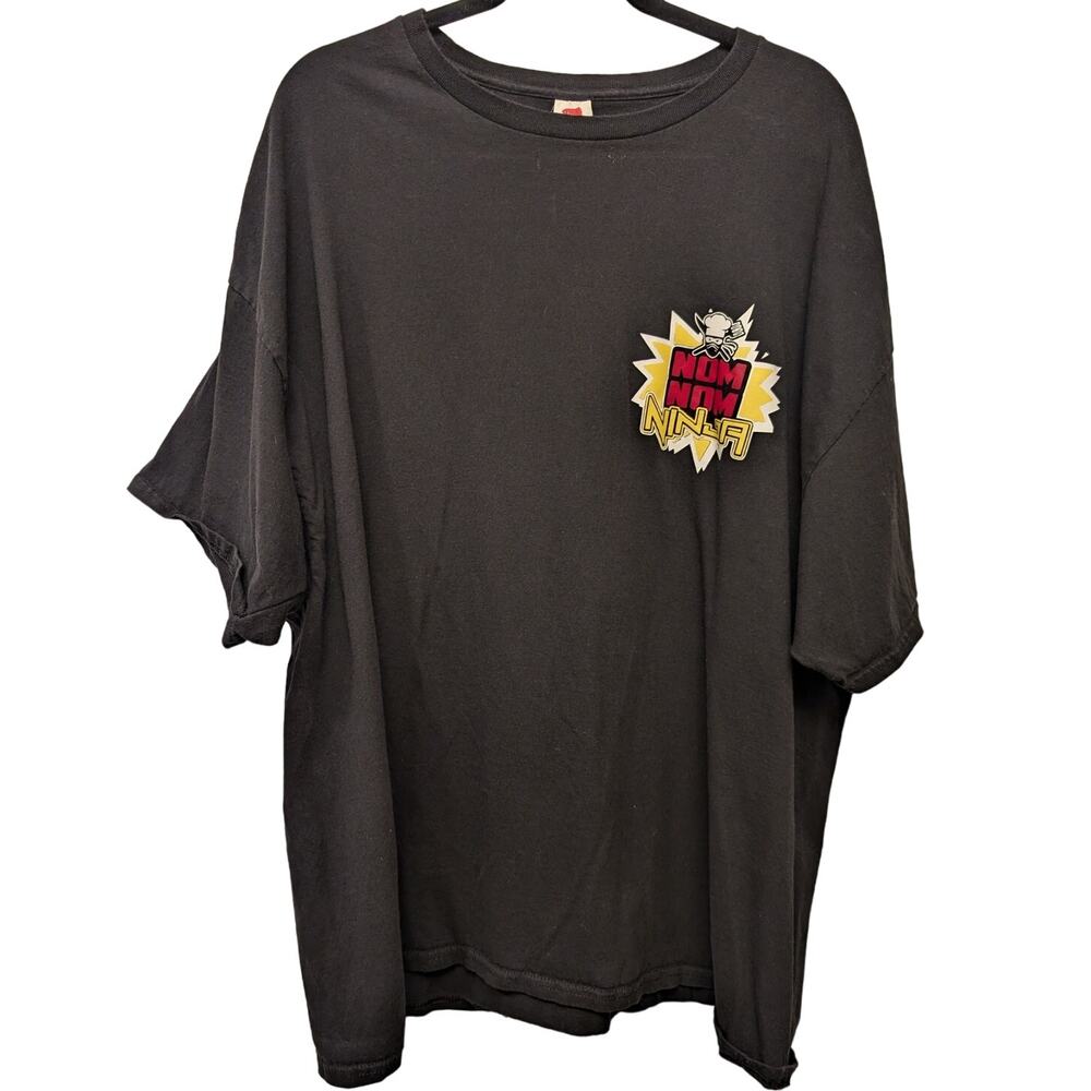 Hanes Nom Nom Ninja Graphic Print T-Shirt Black Crewneck Short Sleeve Casual